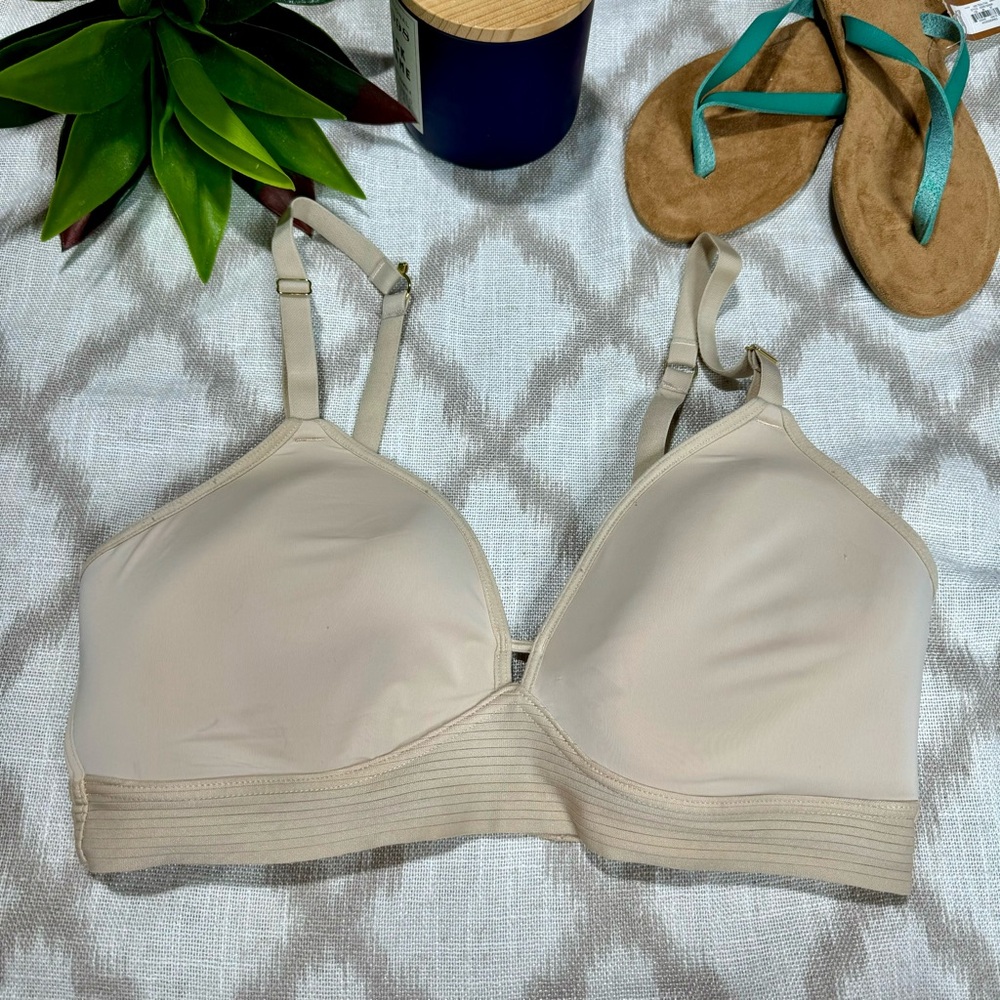 Nude Lively bra 36D